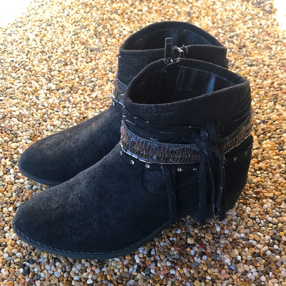 Almost brand new Justice boots size 13